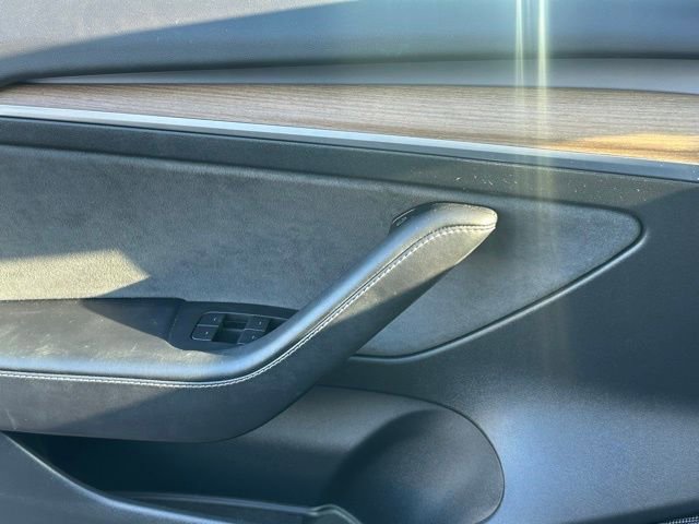 Used 2021 Tesla Model 3 Long Range image 8