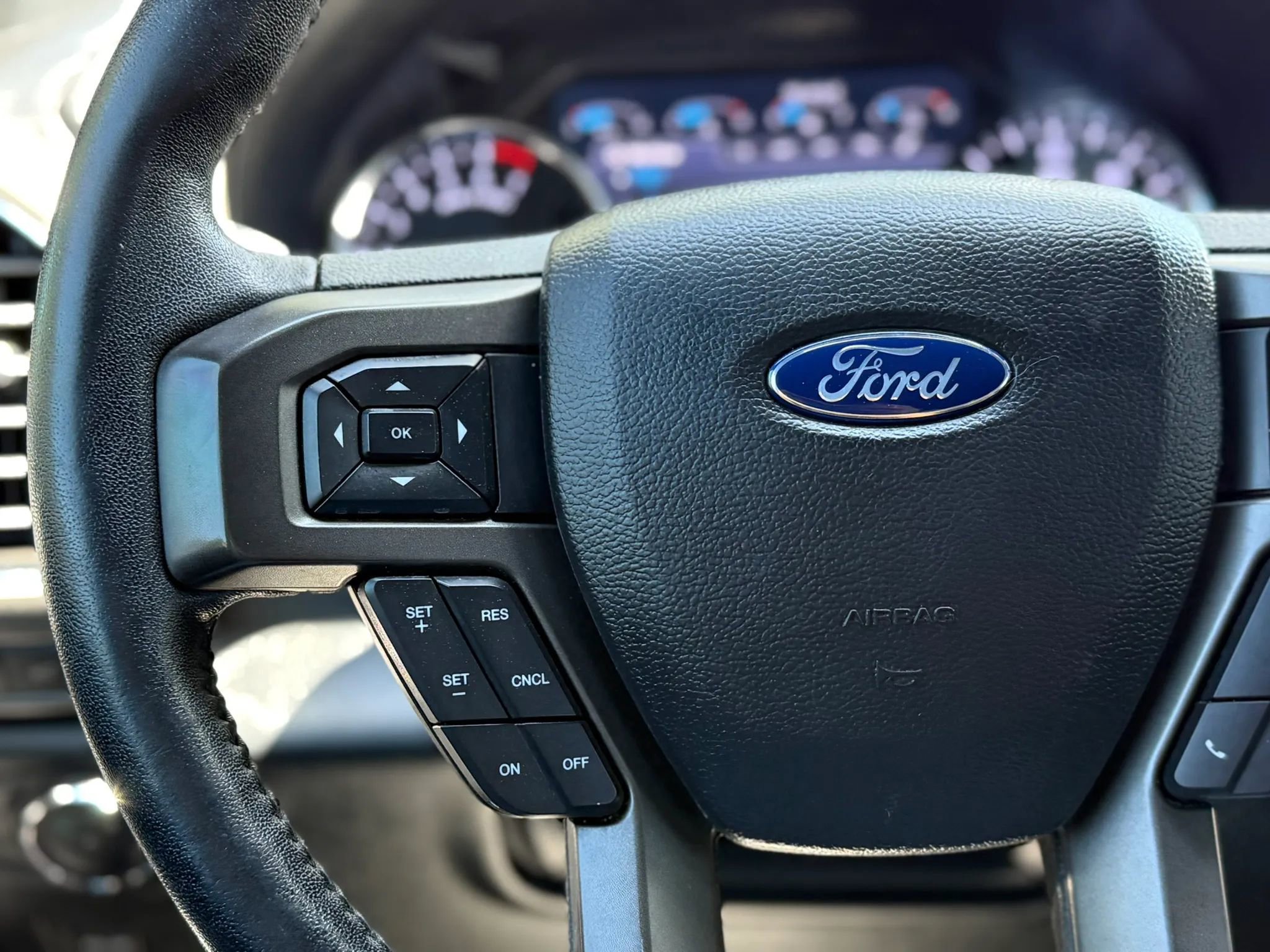 Used 2020 Ford Expedition Max XLT w/ Equipment Group 202A RWD image 30