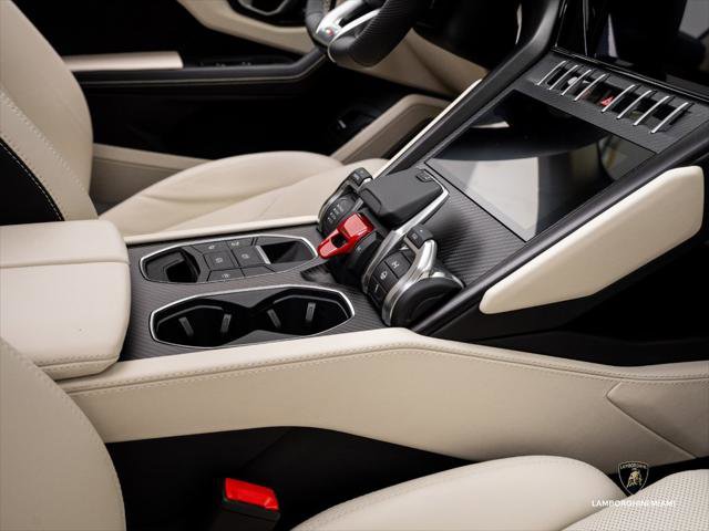 Used 2024 Lamborghini Urus S AWD/4WD image 25