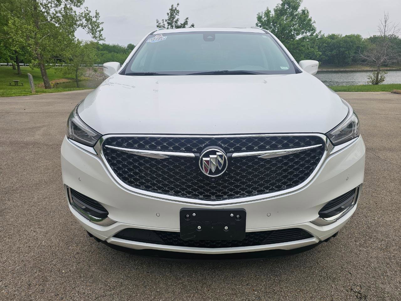 Used 2021 Buick Enclave Avenir w/ Avenir Technology Package AWD/4WD image 13
