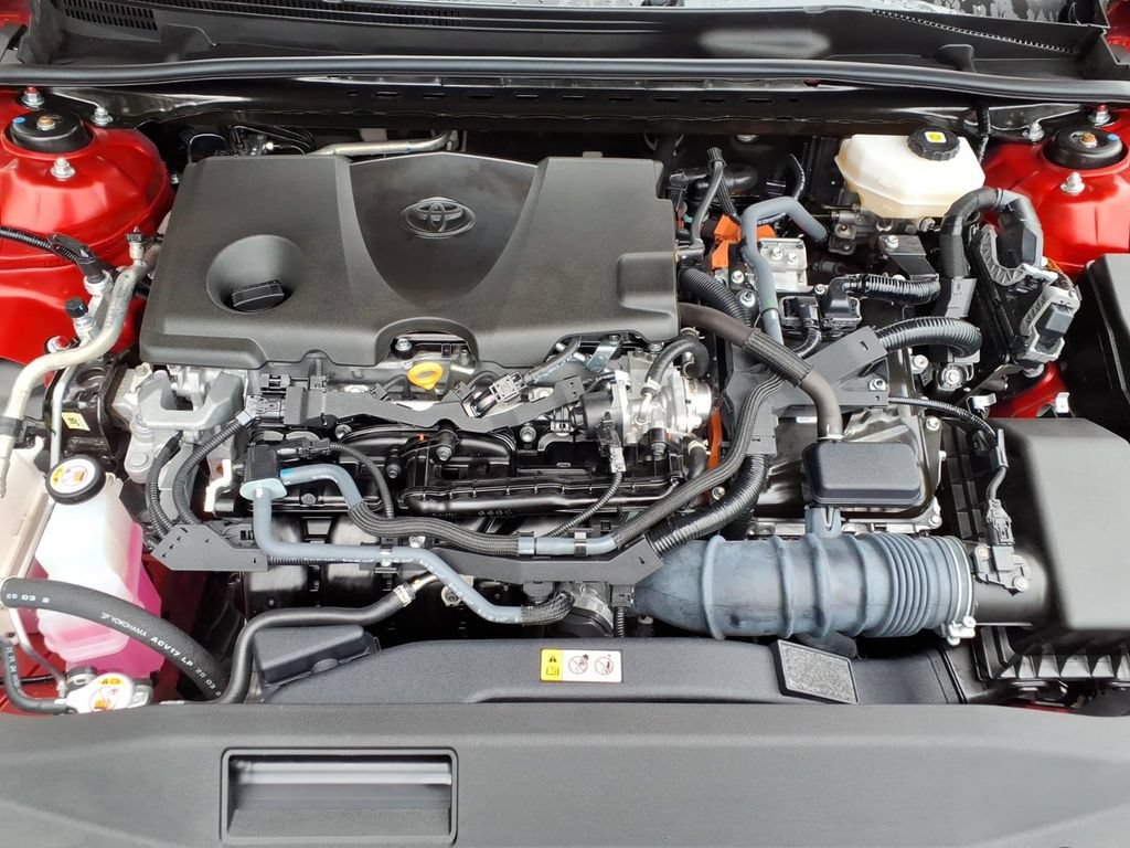 Used 2025 Toyota Camry SE FWD image 30