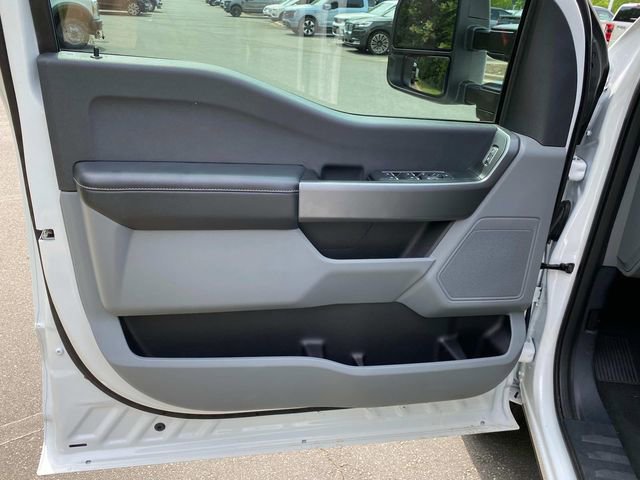 Used 2025 Ford F250 XL w/ STX Appearance Package AWD/4WD image 12