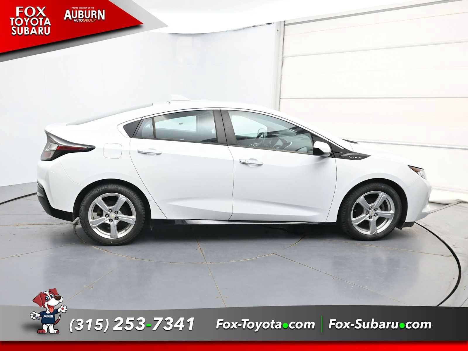 Used 2017 Chevrolet Volt LT w/ Comfort Package FWD image 16