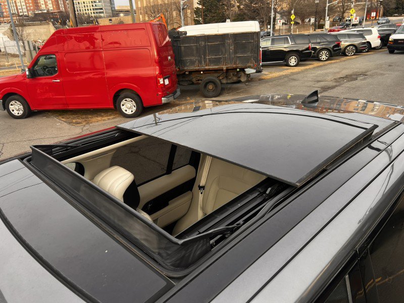 Used 2019 Land Rover Range Rover HSE image 9