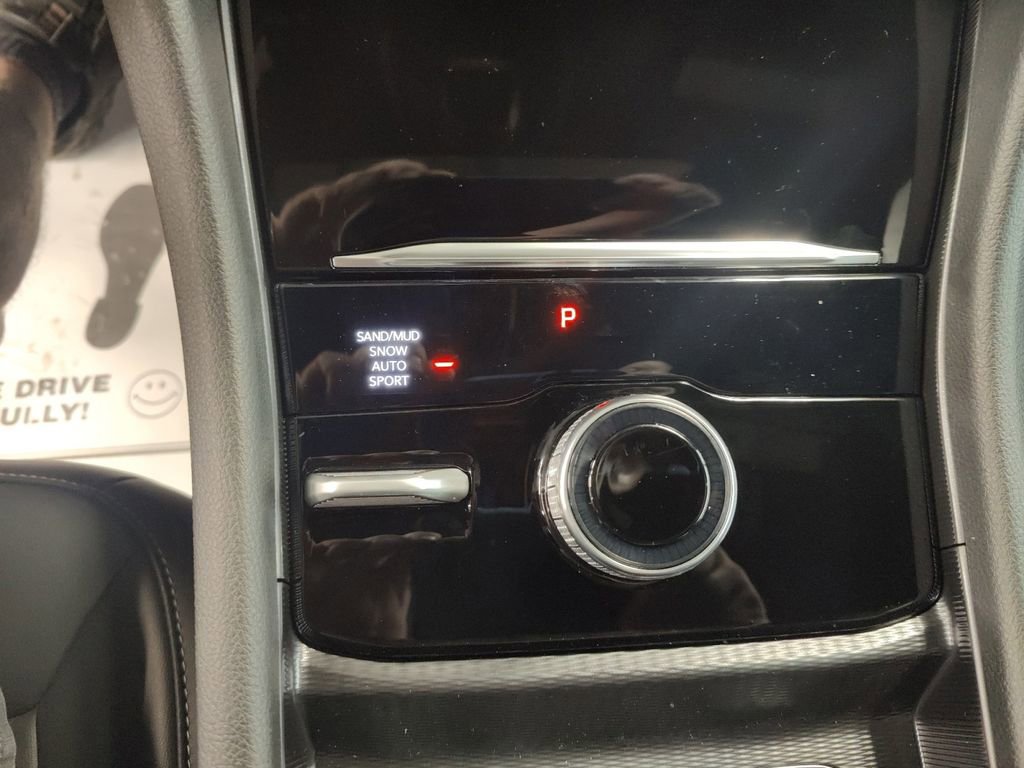 New 2025 Jeep Grand Cherokee L Limited w/ Black Appearance Package image 22