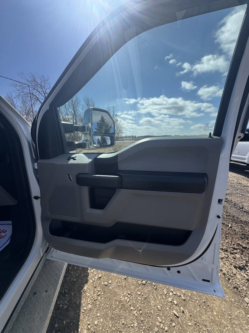 Used 2018 Ford F550 4x4 Regular Cab Super Duty image 42