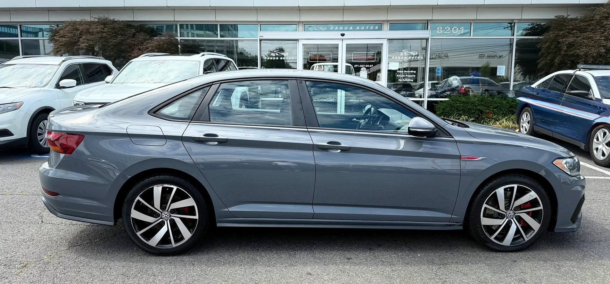 Used 2019 Volkswagen Jetta GLI FWD image 8