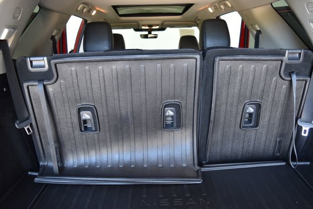 Used 2023 Nissan Pathfinder Platinum w/ Lighting Package (N93) image 14