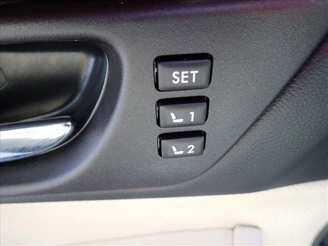 Used 2016 Subaru Outback 3.6R Limited image 17