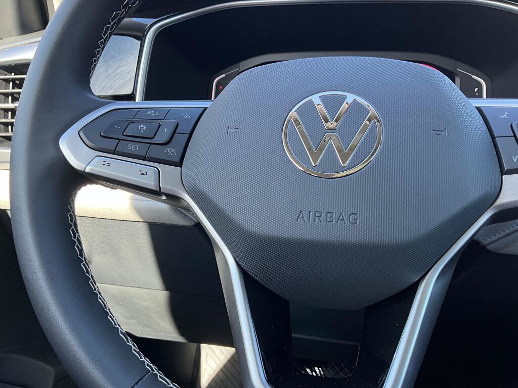 New 2026 Volkswagen Taos SEL AWD/4WD image 22