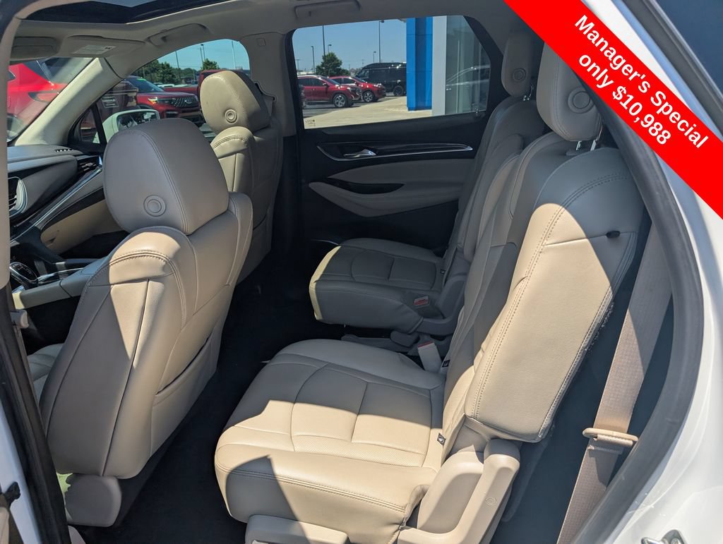 Used 2018 Buick Enclave Premium w/ Experience Buick Package FWD image 10