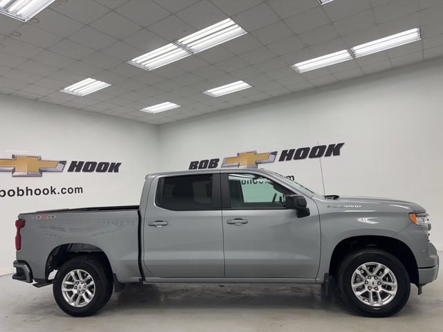 Used 2026 Chevrolet Silverado 1500 RST AWD/4WD image 4