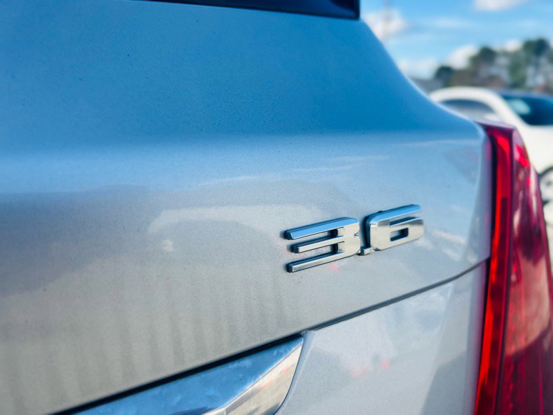 Used 2017 Cadillac XT5 Luxury image 16