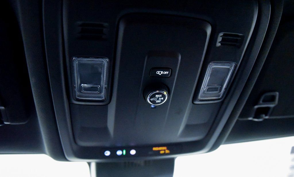 Used 2025 Chevrolet Tahoe LT image 28