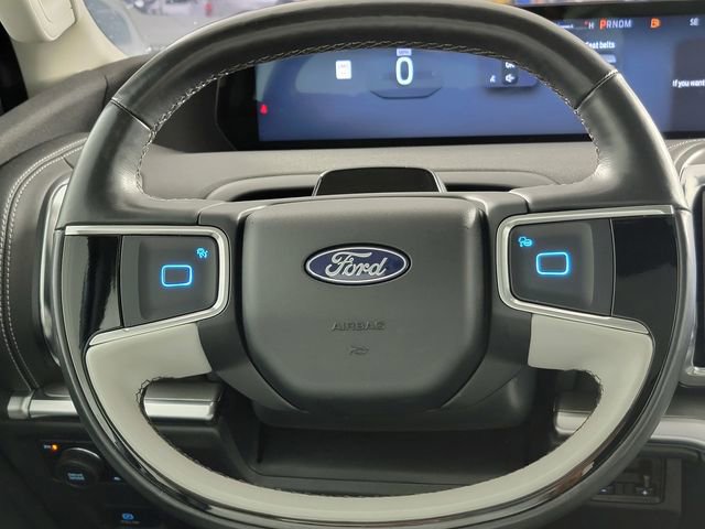 Used 2025 Ford Expedition Platinum AWD/4WD image 24