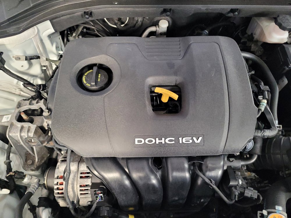 Used 2017 Hyundai Elantra SE FWD image 30