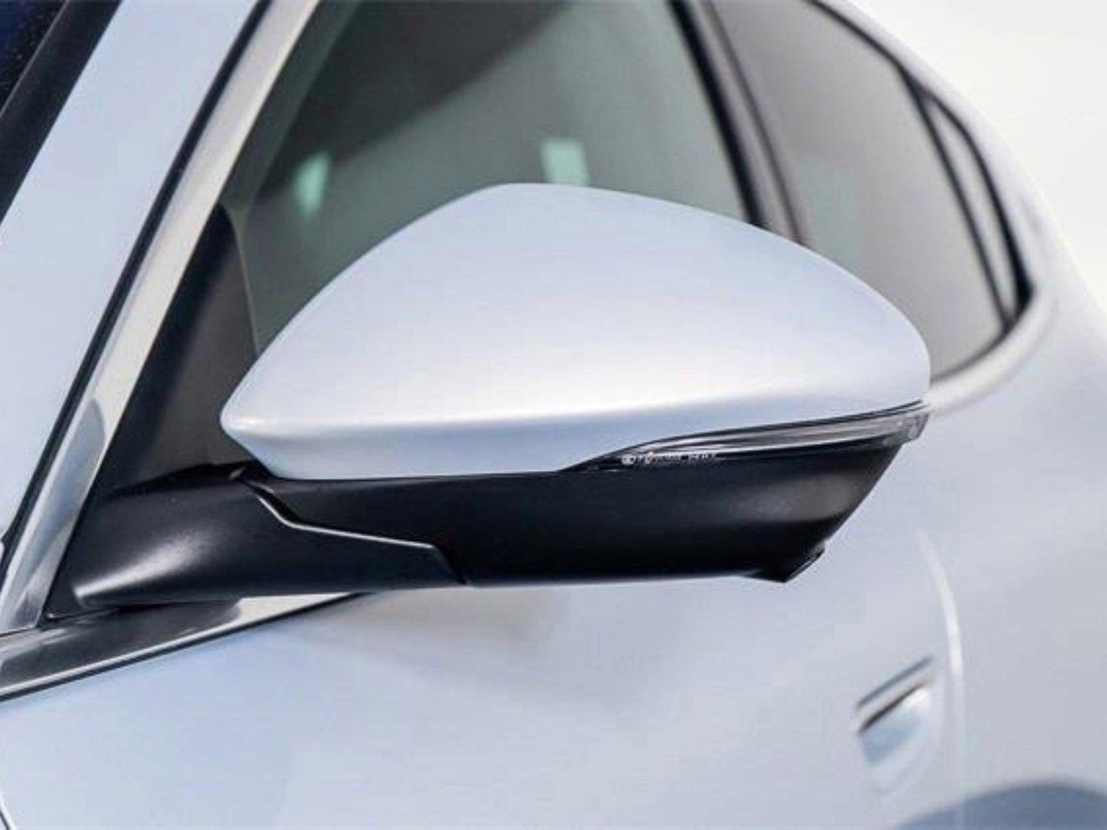 Used 2024 Maserati Grecale GT image 19