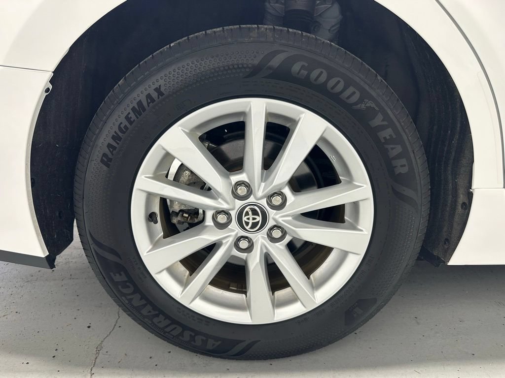 Used 2026 Toyota Camry LE FWD image 66