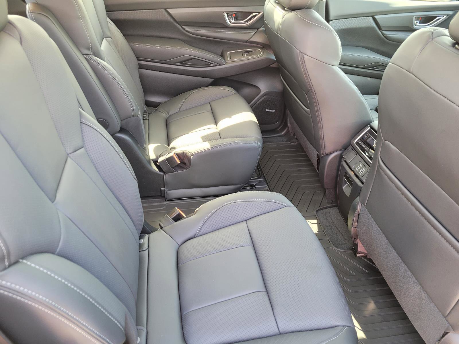 New 2026 Subaru Ascent Limited image 12