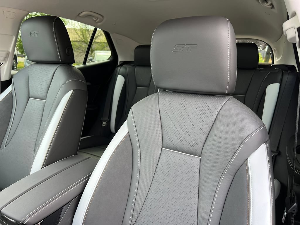 New 2026 Buick Envision Sport Touring AWD/4WD image 11