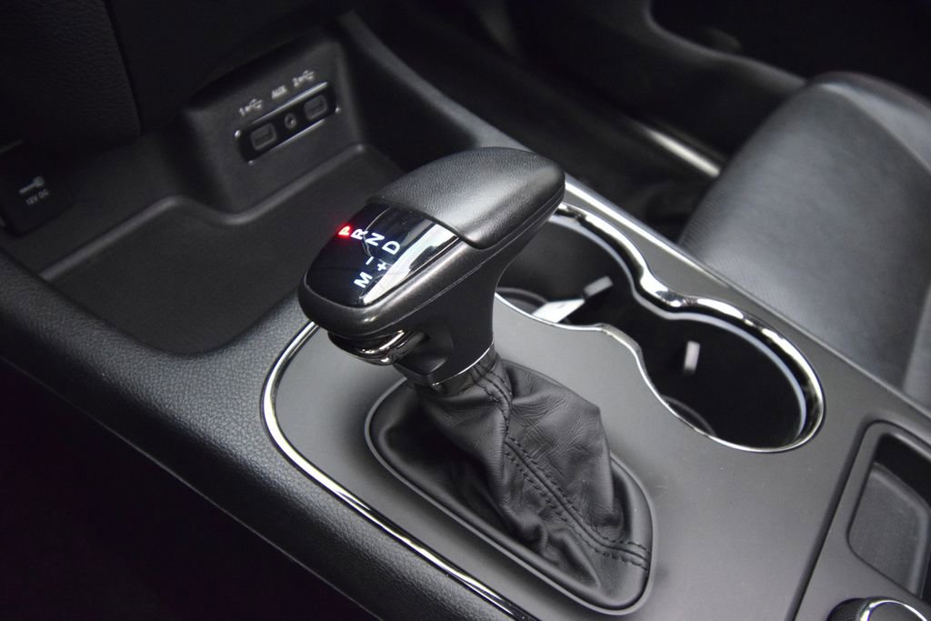 Used 2018 Dodge Durango R/T w/ Blacktop Package image 27