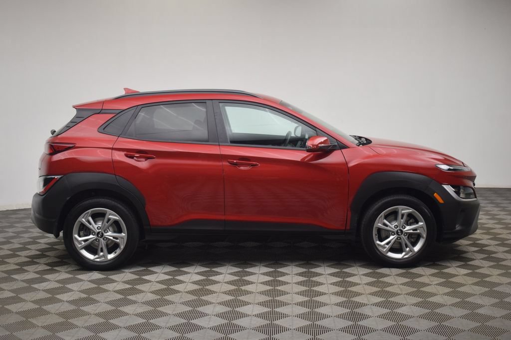 Used 2022 Hyundai Kona SEL AWD/4WD image 13