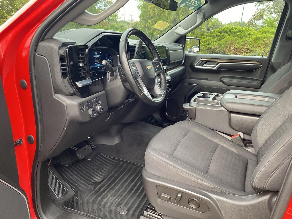 Certified 2023 Chevrolet Silverado 1500 LT AWD/4WD image 15
