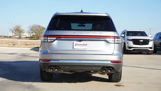 Used 2023 Lincoln Aviator Reserve w/ Equipment Group 201A image 8