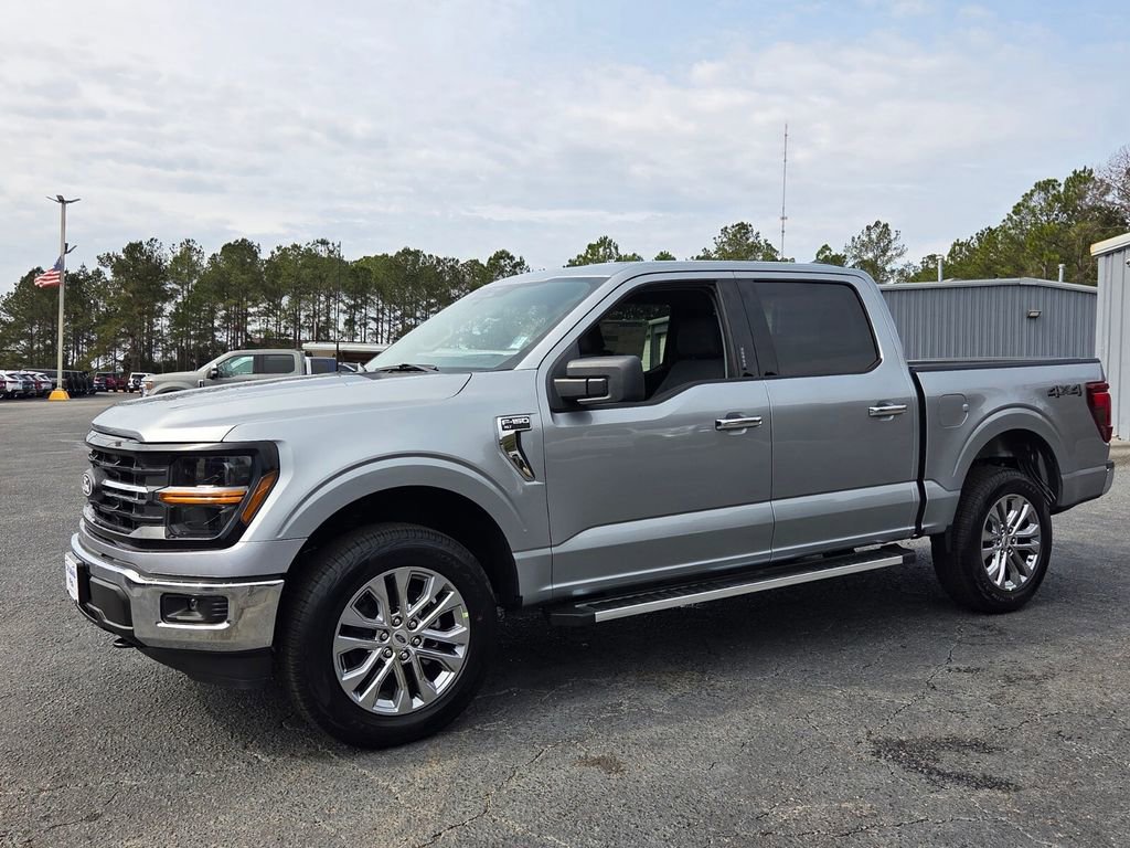 New 2026 Ford F150 XLT w/ XLT Chrome Appearance Package AWD/4WD image 3