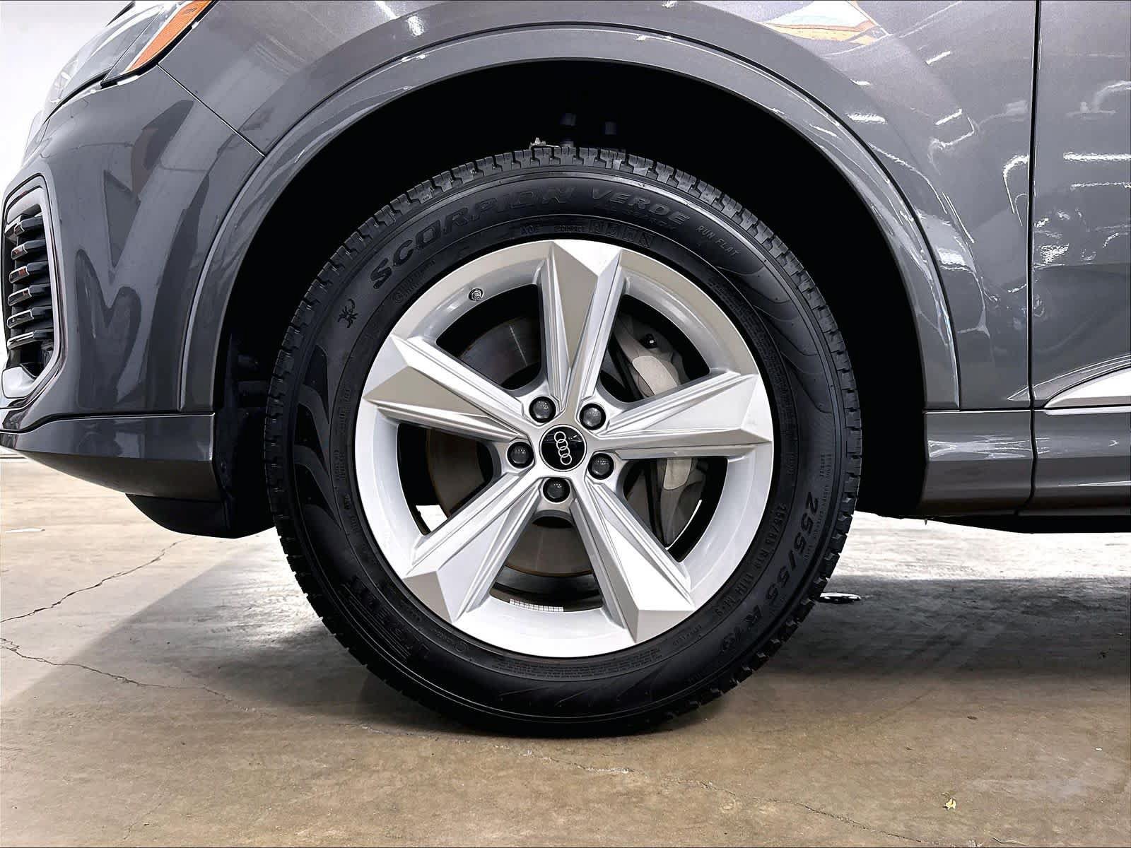Certified 2026 Audi Q7 2.0T Premium AWD/4WD image 11
