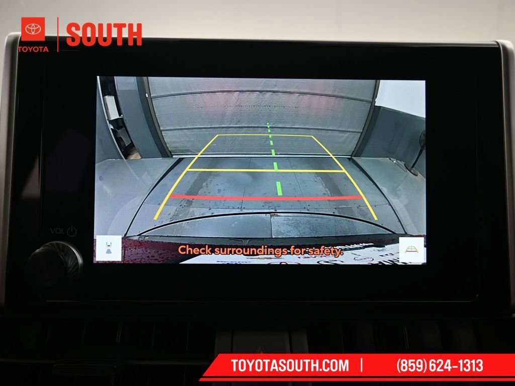 Used 2025 Toyota RAV4 XLE image 16
