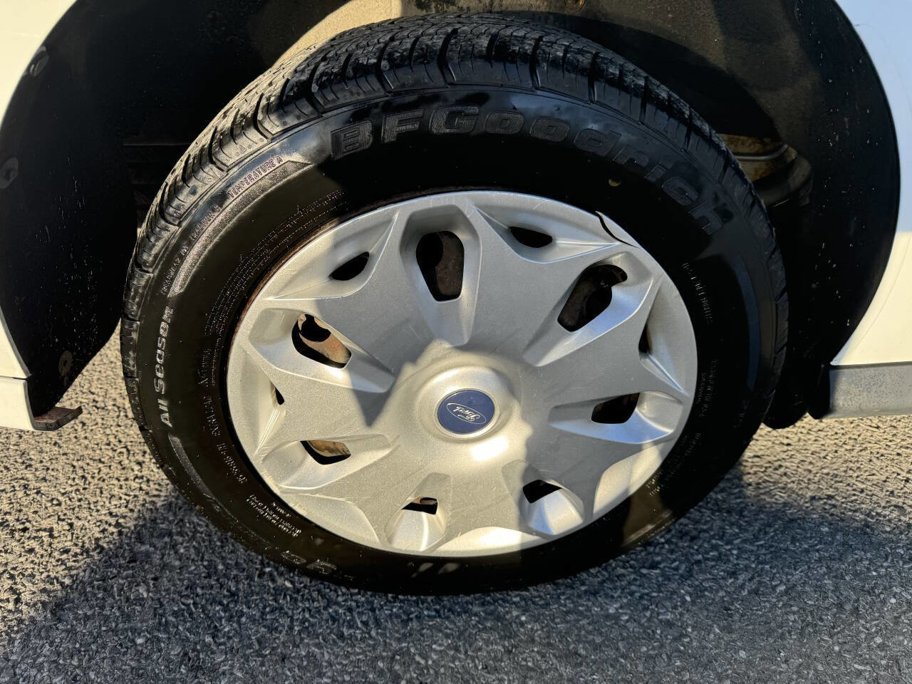 Used 2017 Ford Transit Connect XLT FWD image 23
