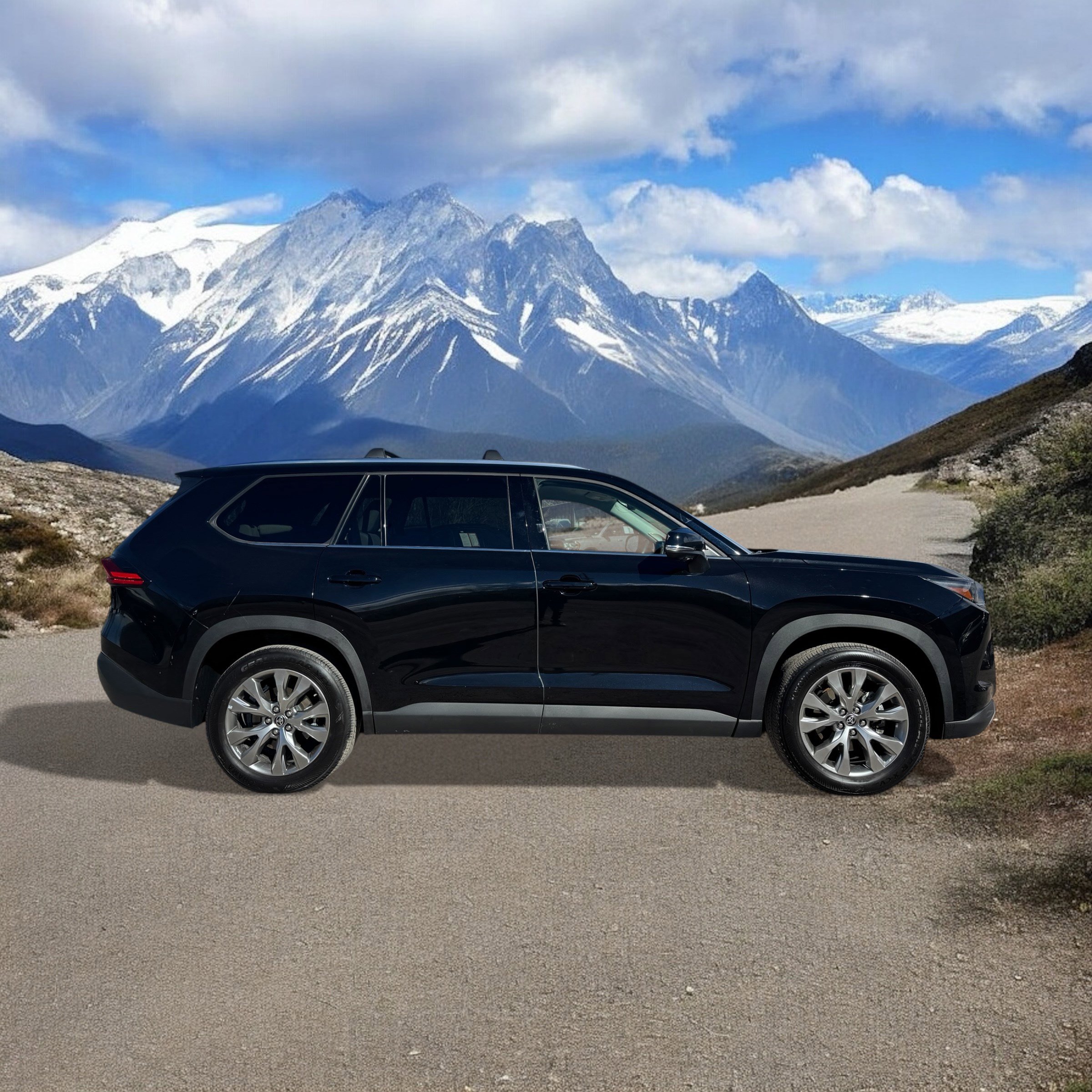 Used 2024 Toyota Grand Highlander AWD image 6