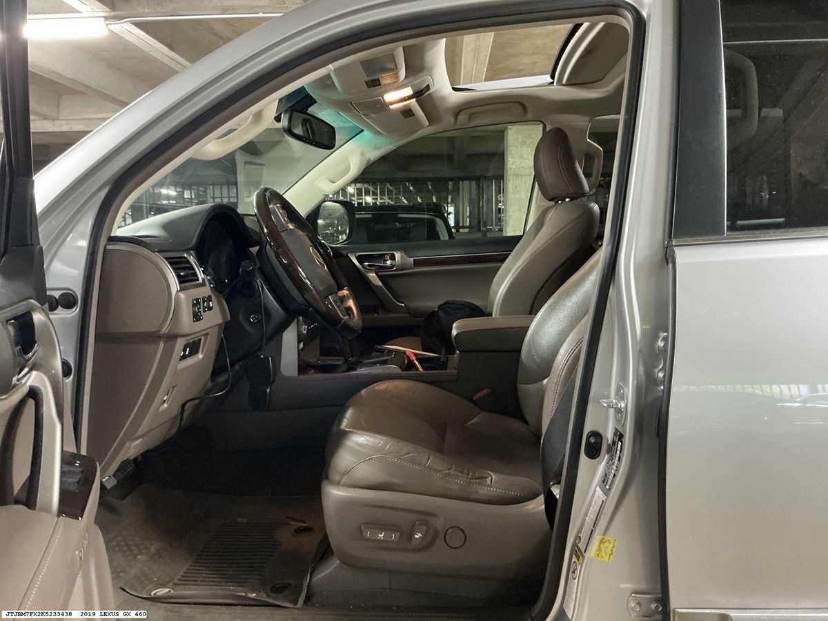 Used 2019 Lexus GX 460 Premium AWD/4WD image 8