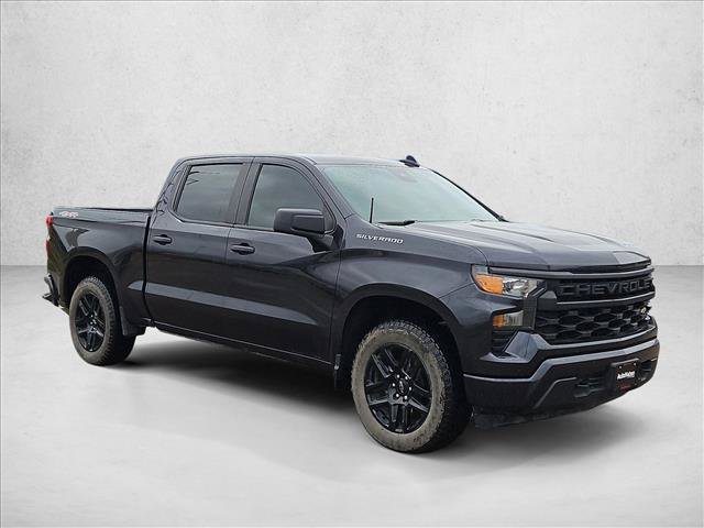 Used 2023 Chevrolet Silverado 1500 Custom AWD/4WD image 3