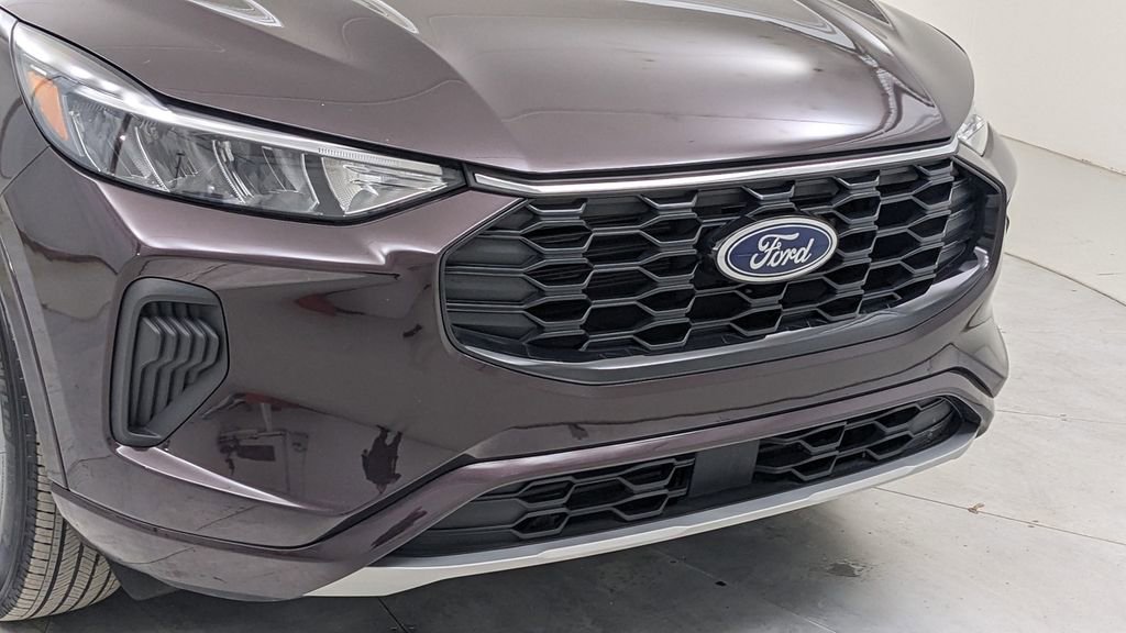 Certified 2023 Ford Escape ST-Line w/ Tech Pack #1 image 41