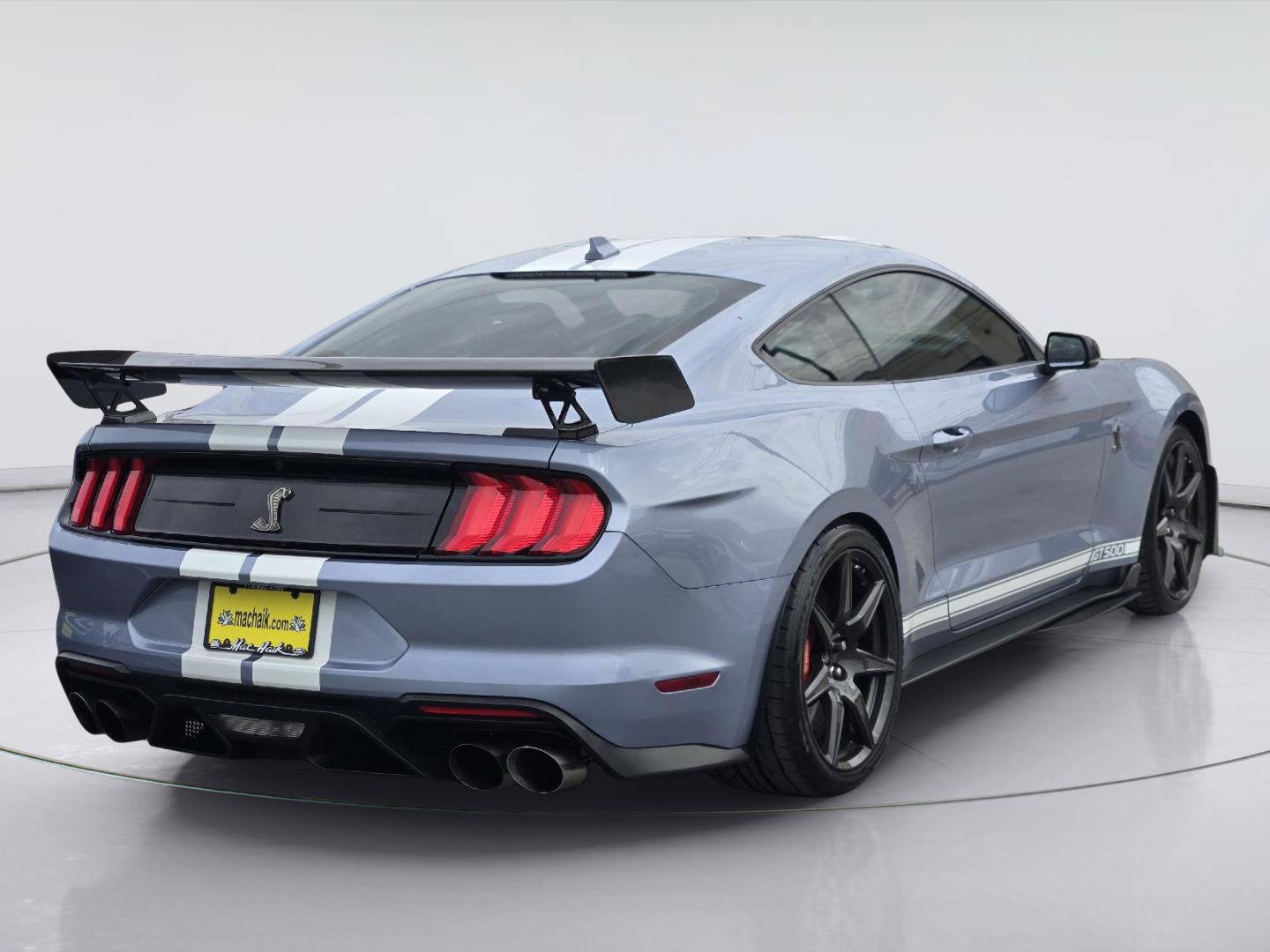 Used 2022 Ford Mustang Shelby GT500 w/ Carbon Fiber Track Pack RWD image 8