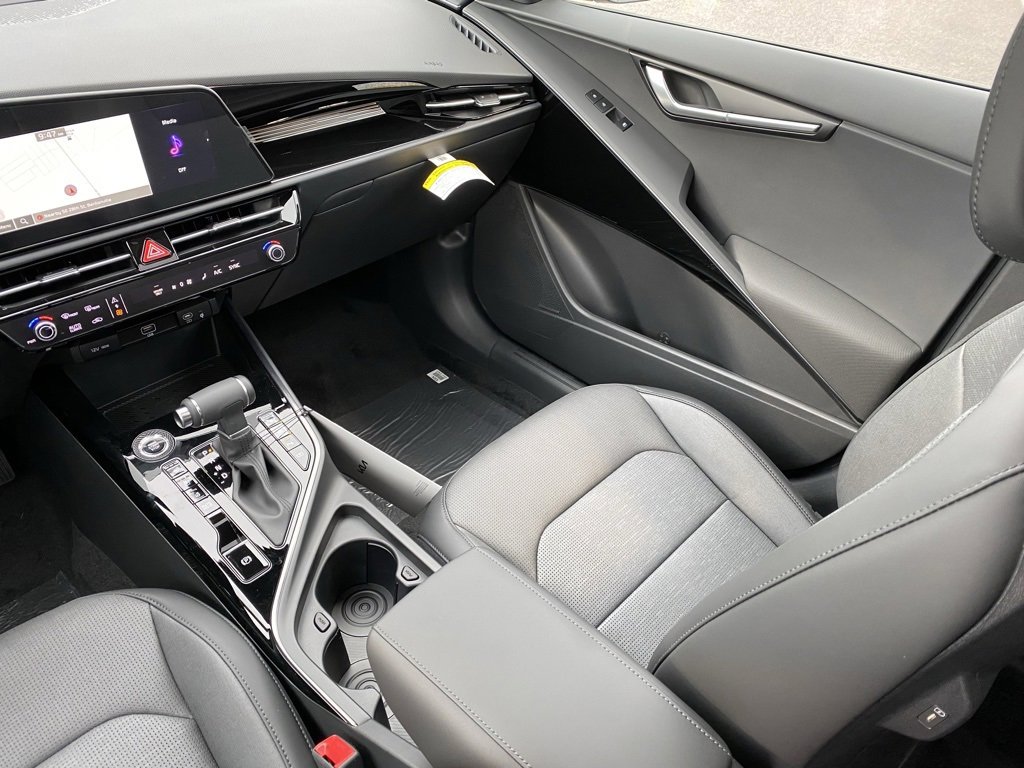New 2026 Kia Niro SX image 26