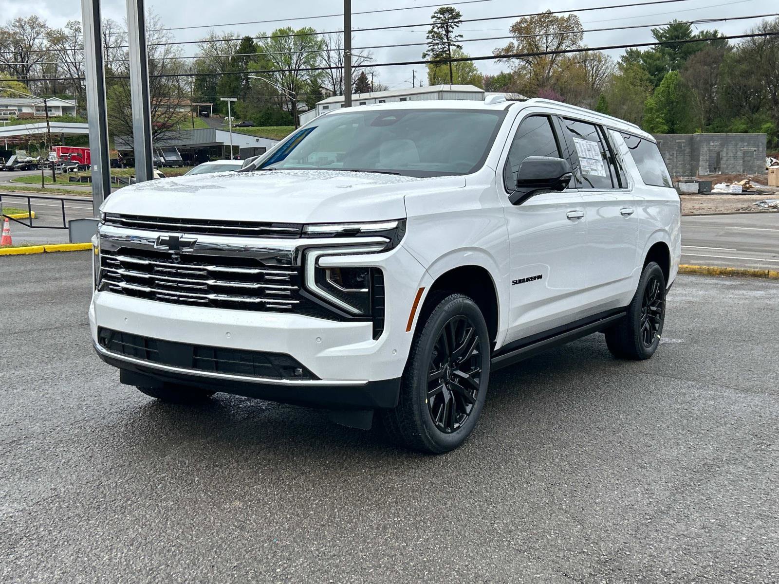 New 2025 Chevrolet Suburban Premier image 7