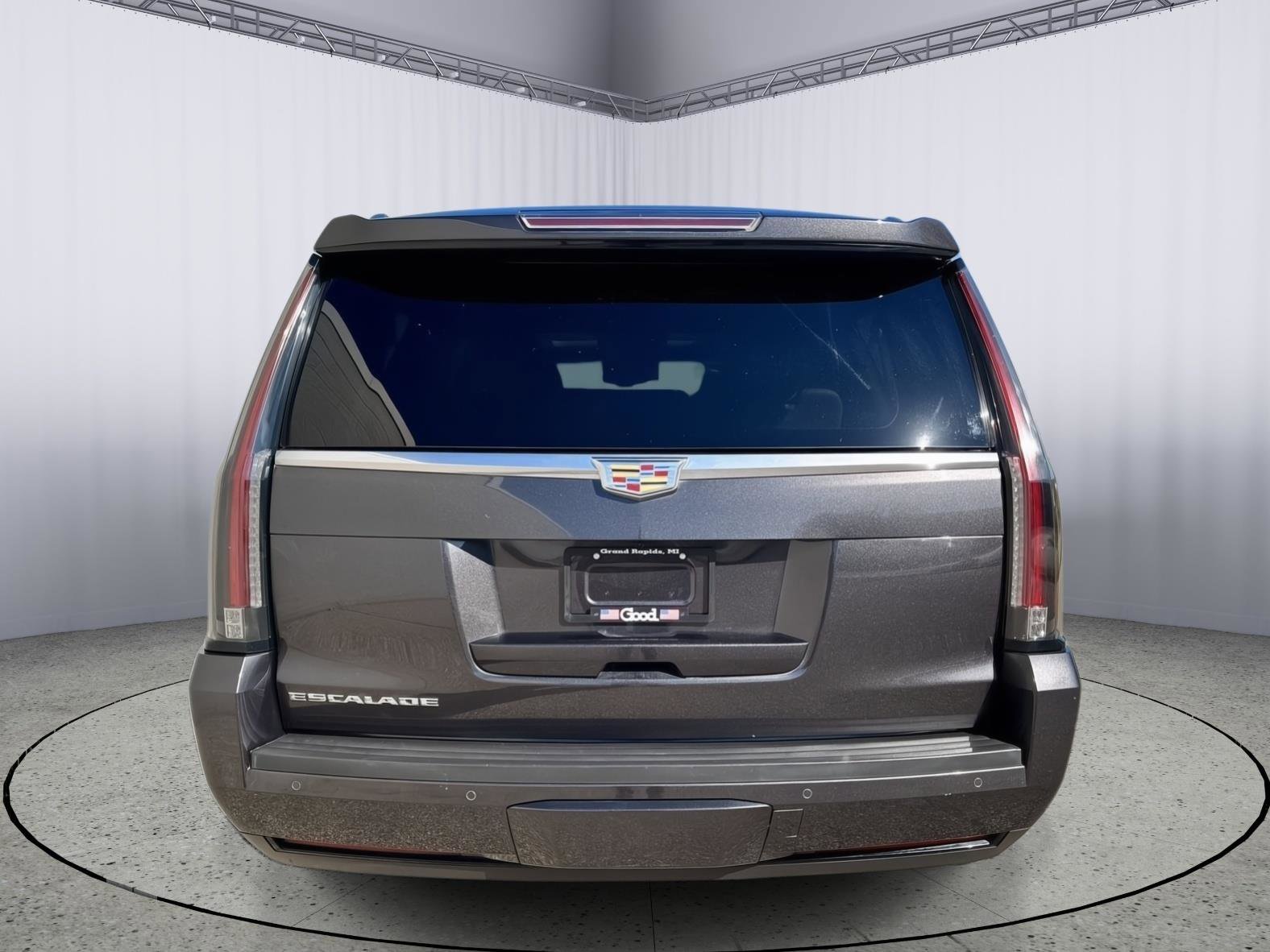 Used 2015 Cadillac Escalade ESV Premium image 29