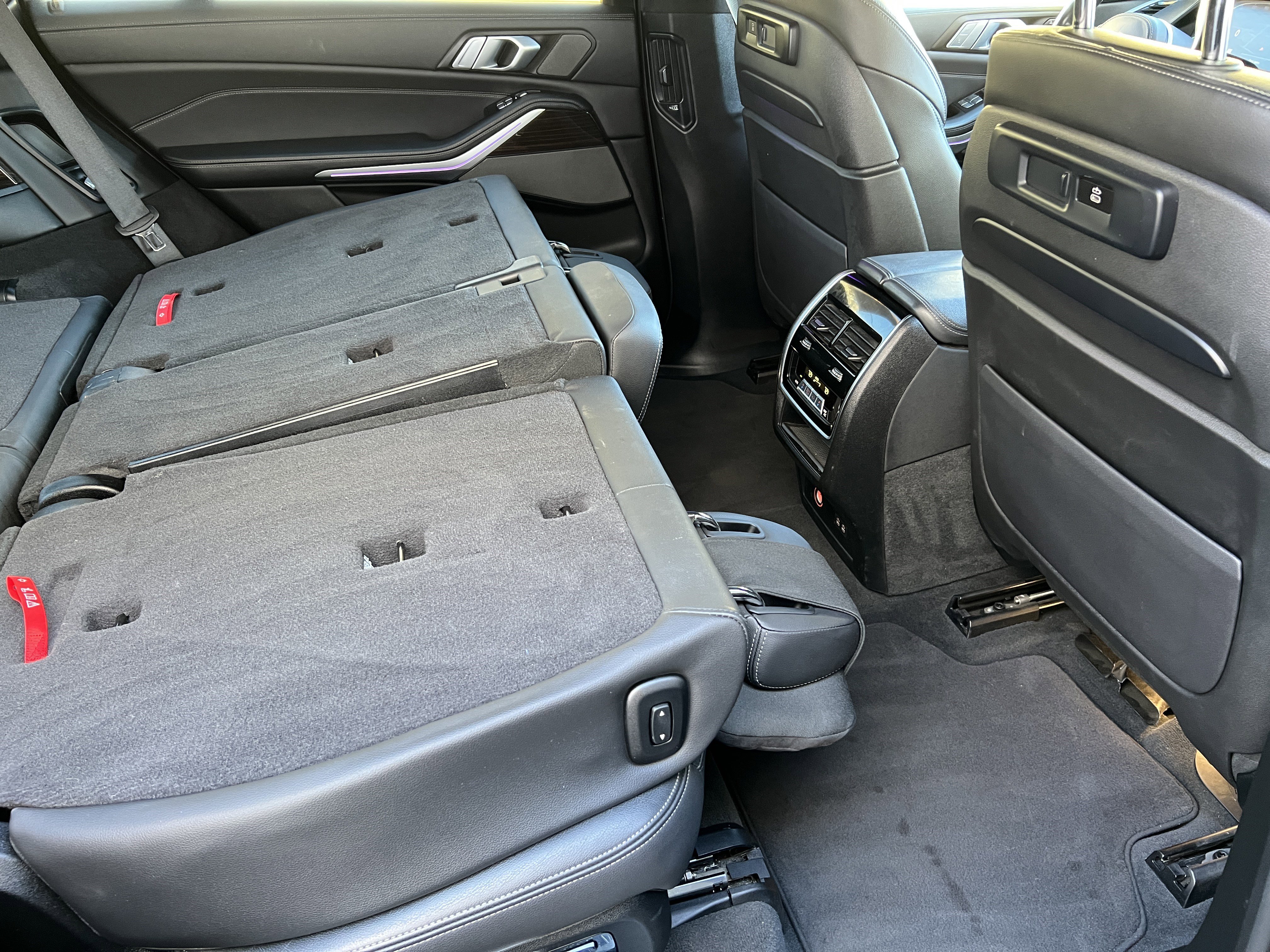 Used 2021 BMW X7 xDrive40i w/ M Sport Package image 27