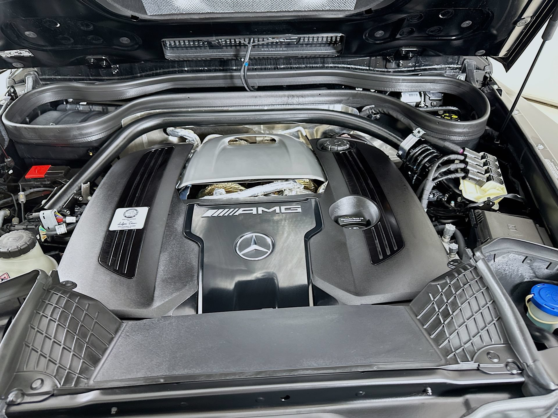 Certified 2025 Mercedes-Benz G 63 AMG 4MATIC image 33