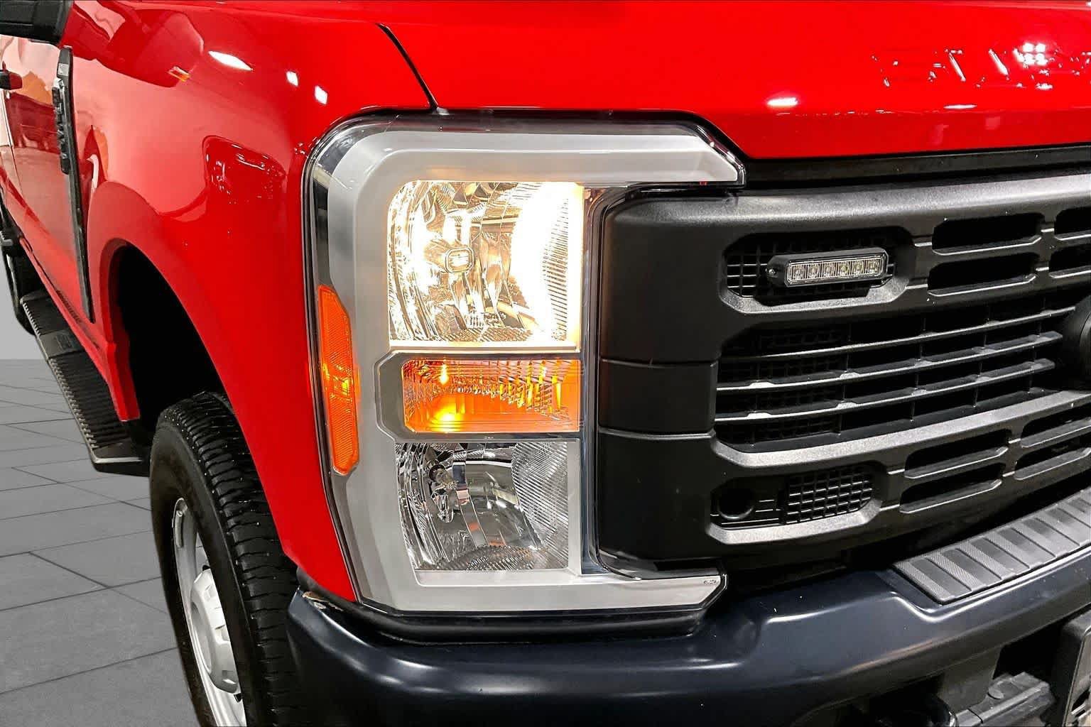 Used 2023 Ford F250 XL w/ Snow Plow Prep Package AWD/4WD image 28