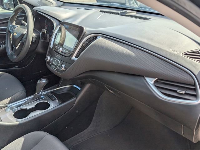Used 2020 Chevrolet Malibu LS w/ Driver Confidence Package II image 18