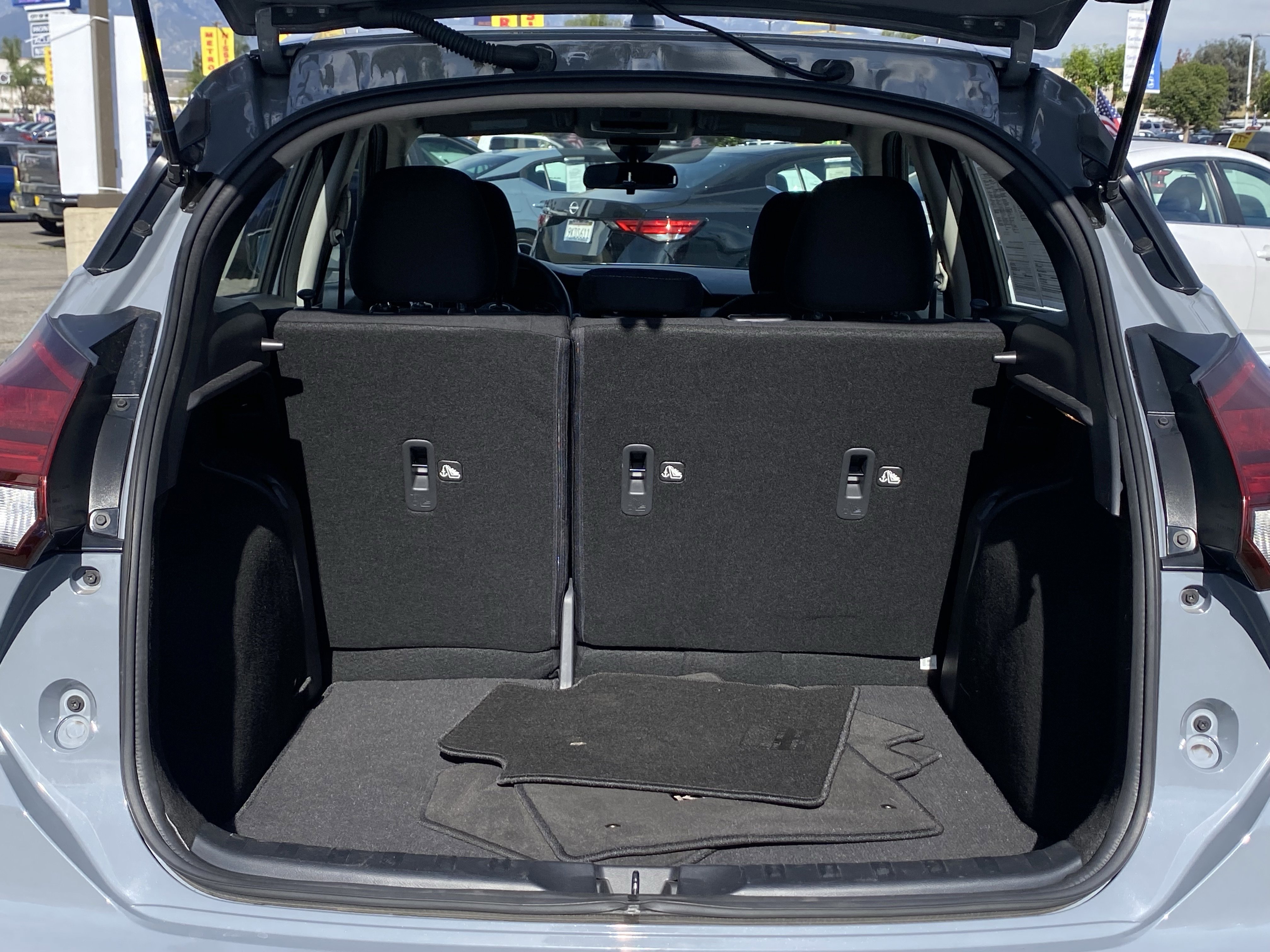 Certified 2024 Nissan Kicks SV FWD image 14