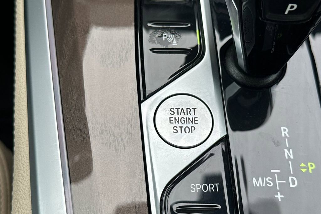 Used 2022 BMW X5 sDrive40i w/ Climate Comfort Package image 22