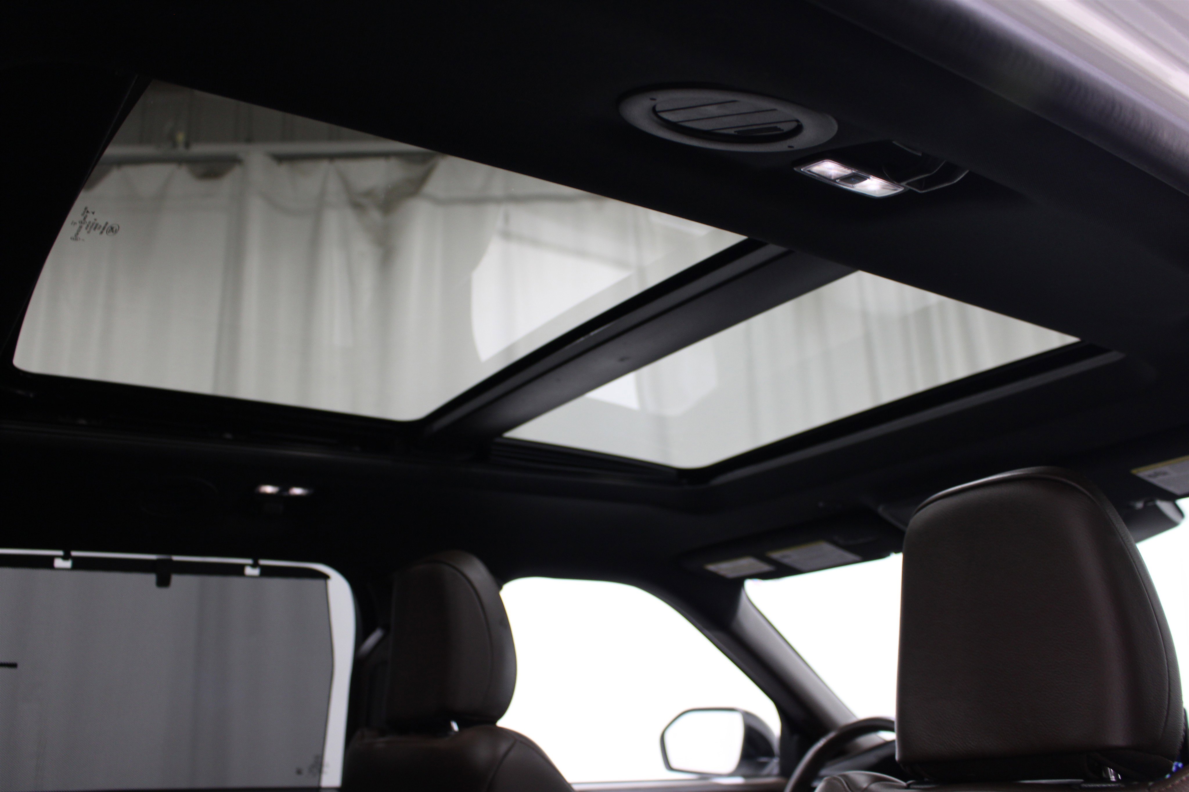 Used 2022 Ford Explorer King Ranch w/ Technology Package AWD/4WD image 27