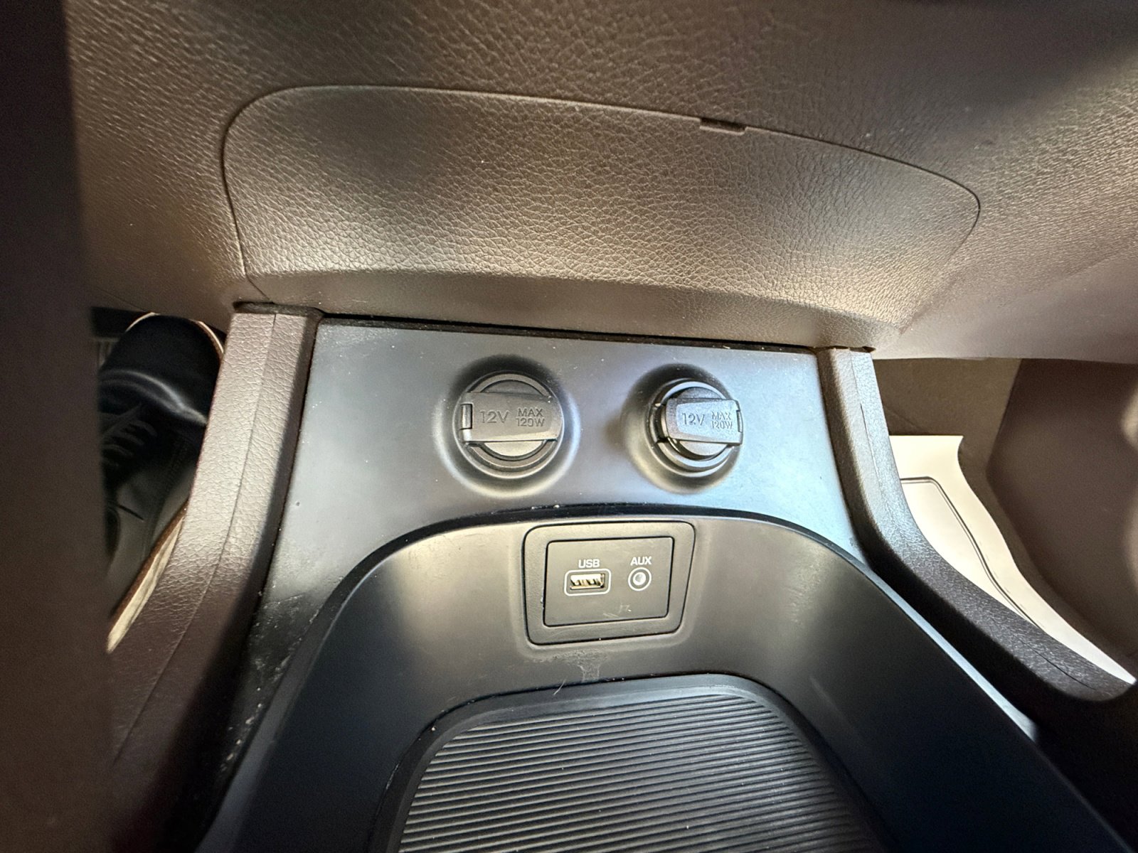 Used 2017 Hyundai Santa Fe Sport w/ 2.4L Tech Package 04 image 31