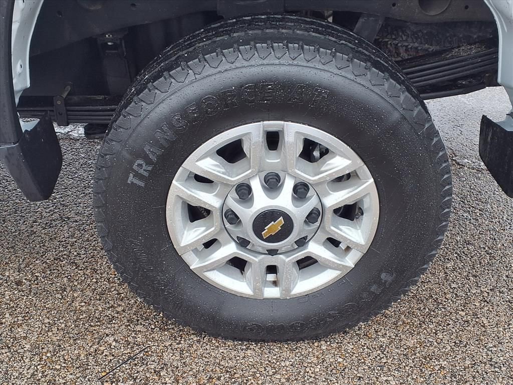 Used 2025 Chevrolet Silverado 2500 LT w/ Safety Package image 25