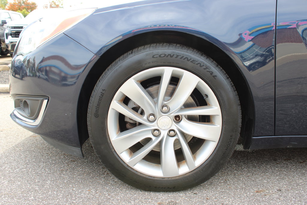 Used 2015 Buick Regal Premium w/ Experience Buick Package FWD image 25
